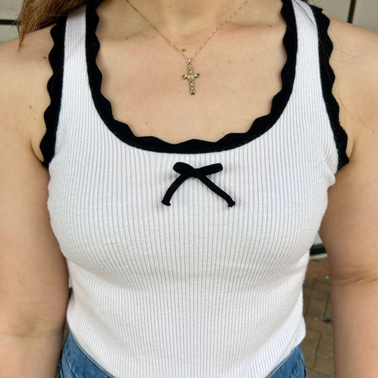 Basic Bow Tank Front