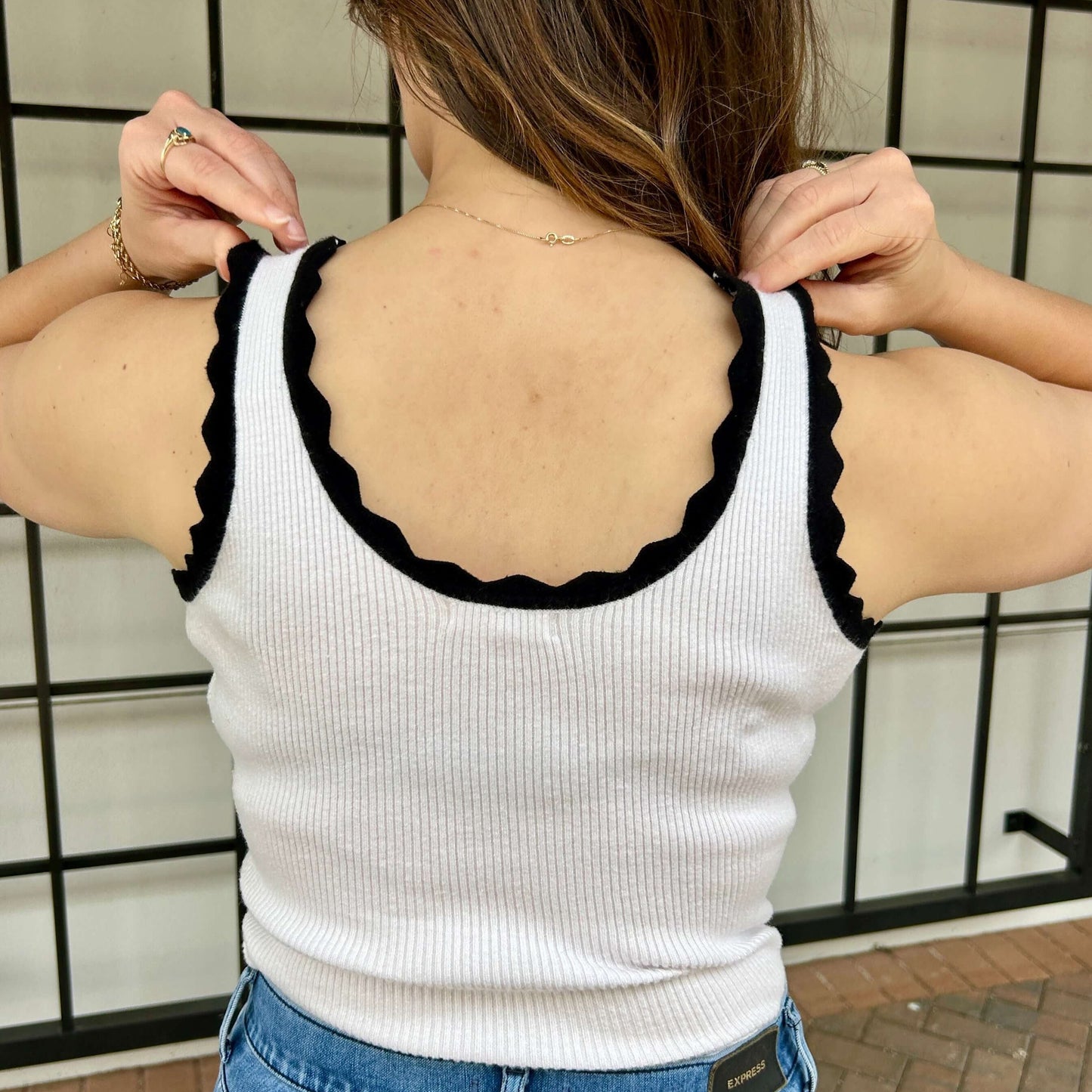 Bow Tank Back
