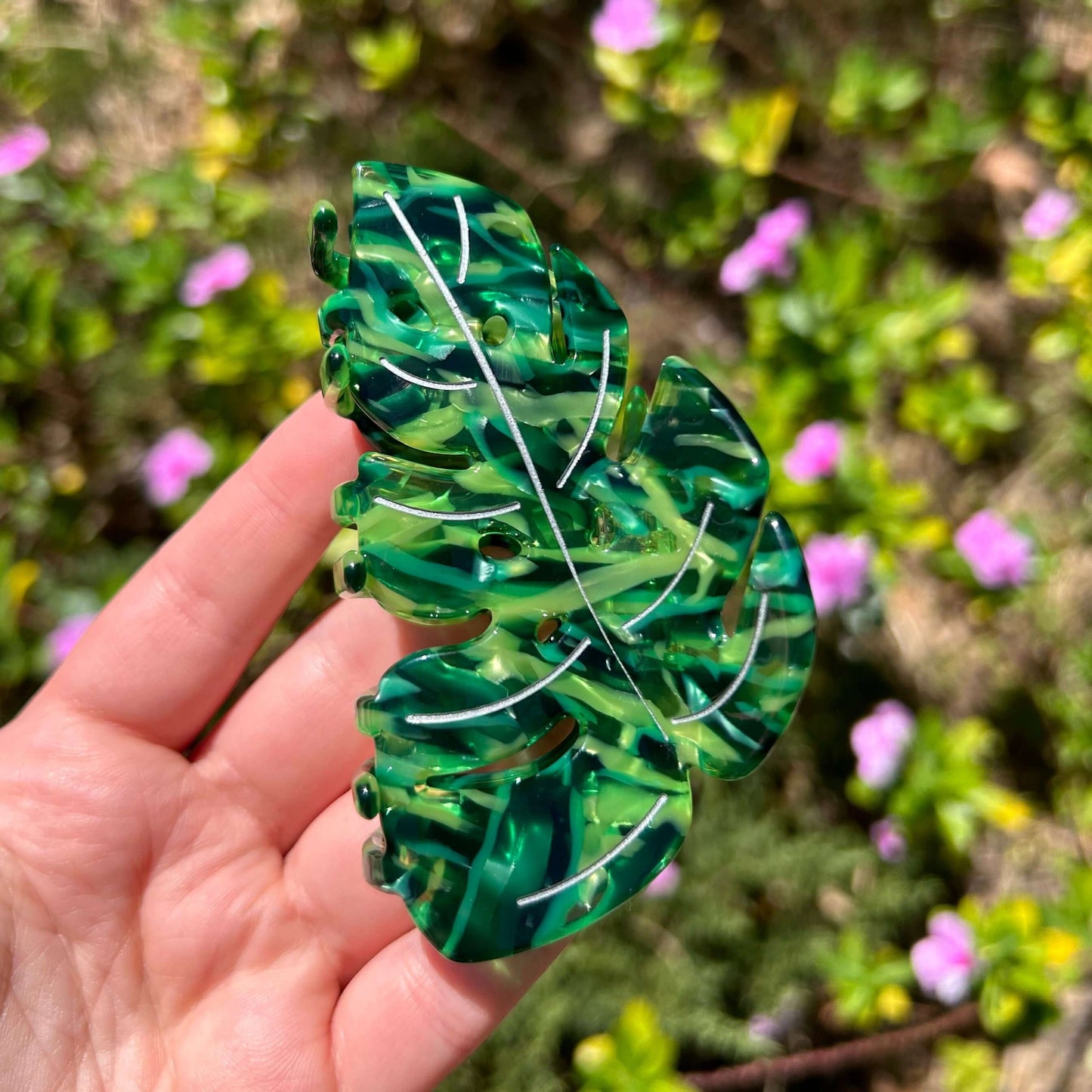Monstera Leaf Claw Clip Green