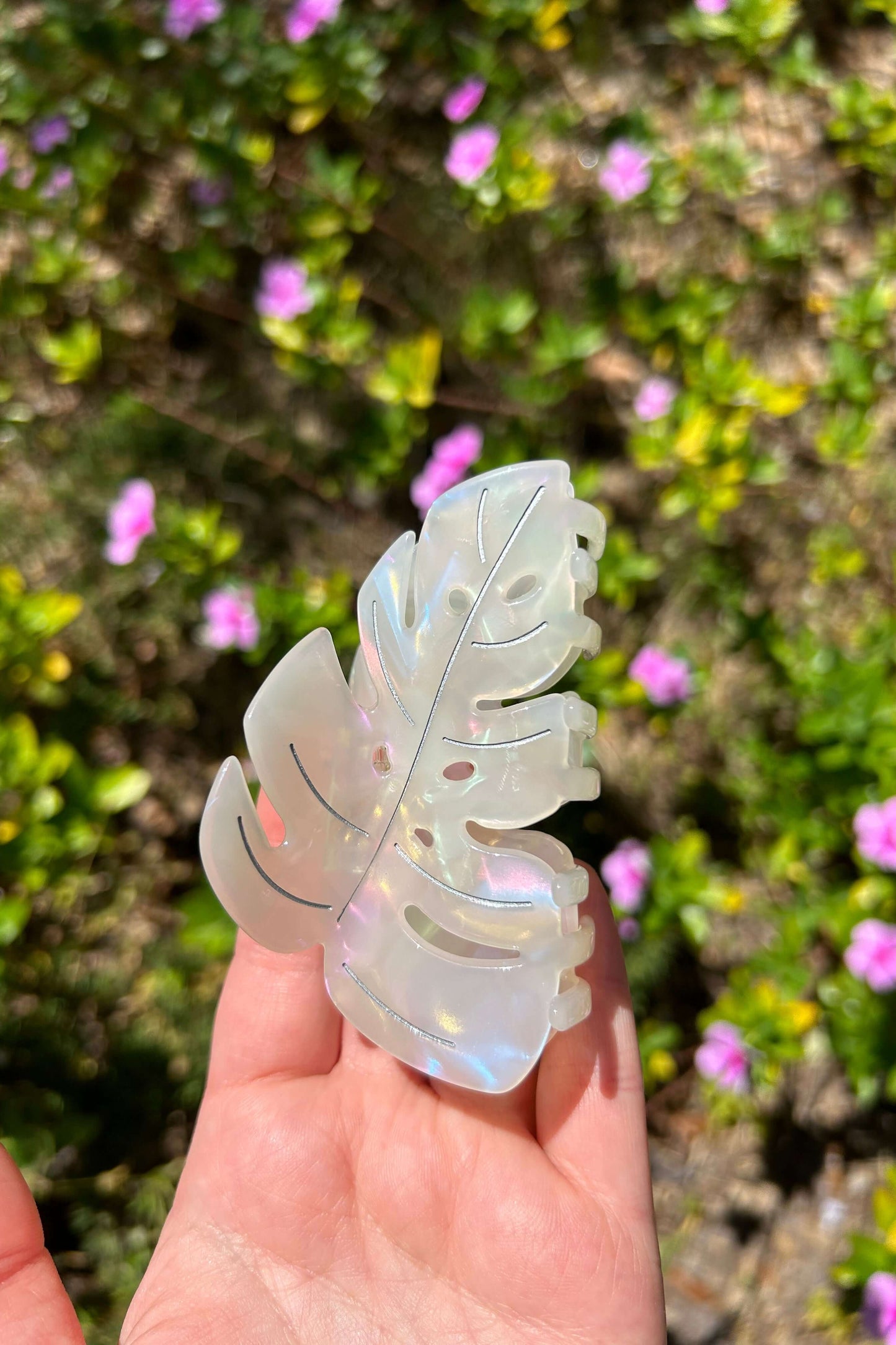 Monstera Leaf Claw Clip Iridescent White