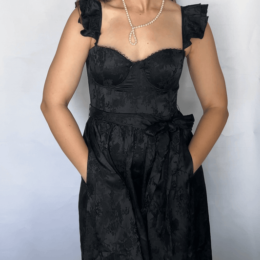 Noelle midi dress close up