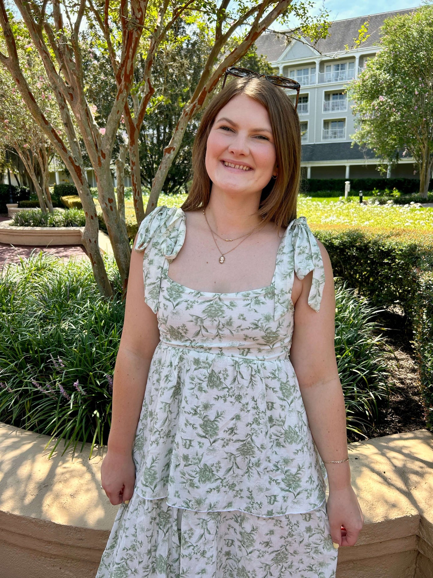Women's floral midi dress in green and ivory