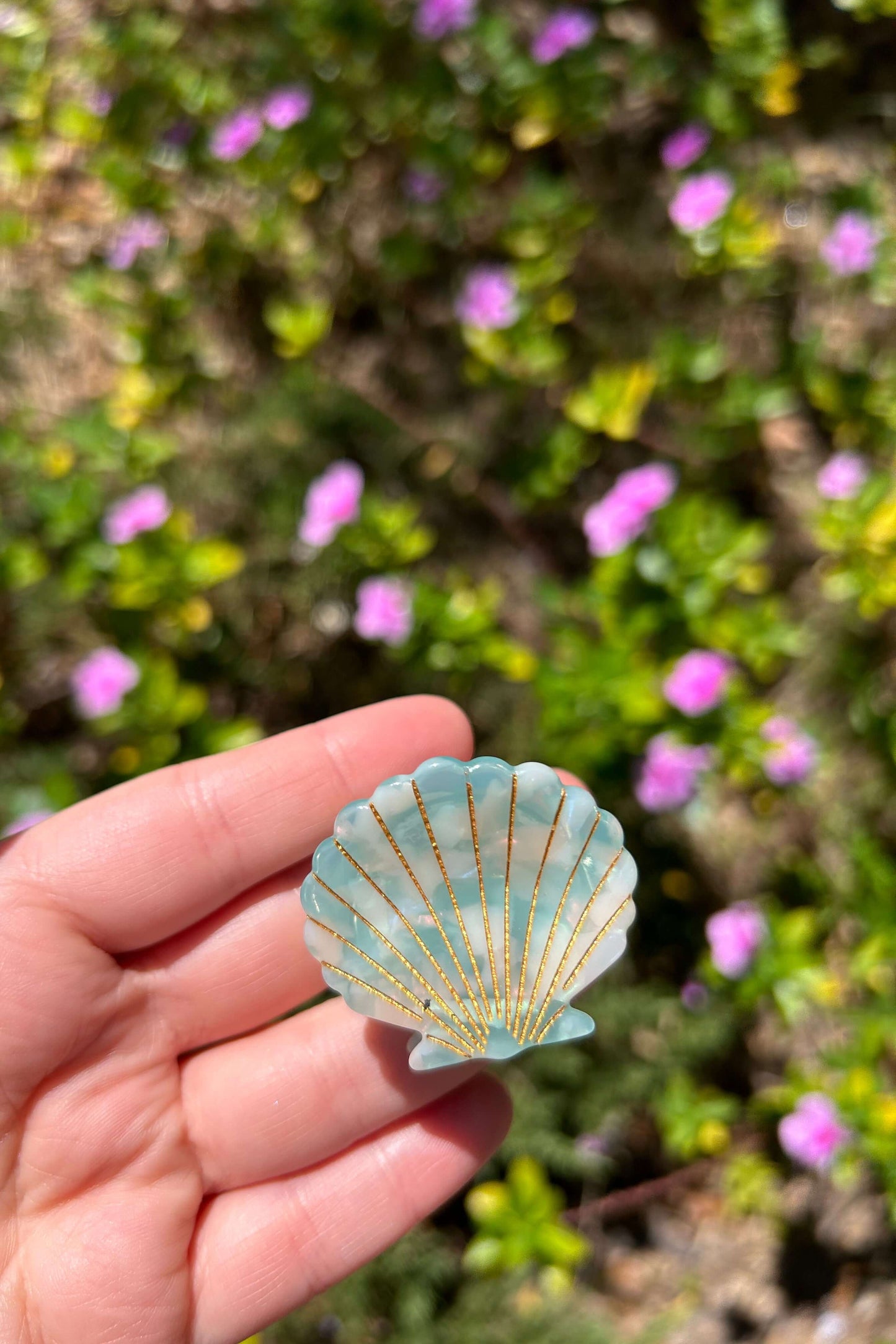 Seashell Claw Clip Sky Blue