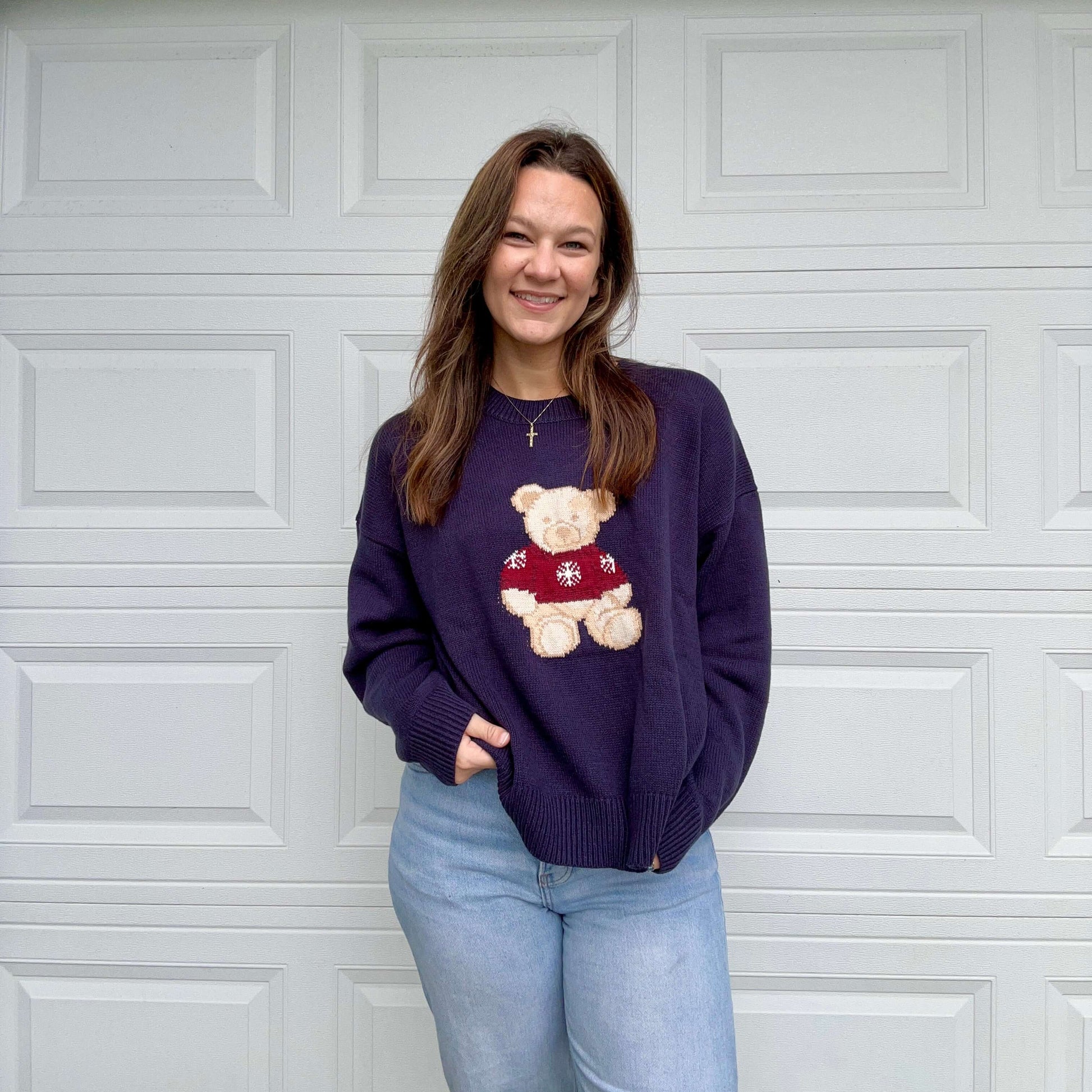 Winter bear sweater navy